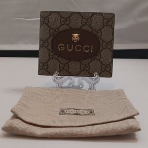 GUCCI Authentic Leather Bifold Wallet Card Case Neo-Vintage GG Supreme